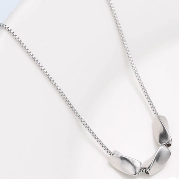 Sterling Silver (925) Sliding Bead Necklace - Picture 7 of 8